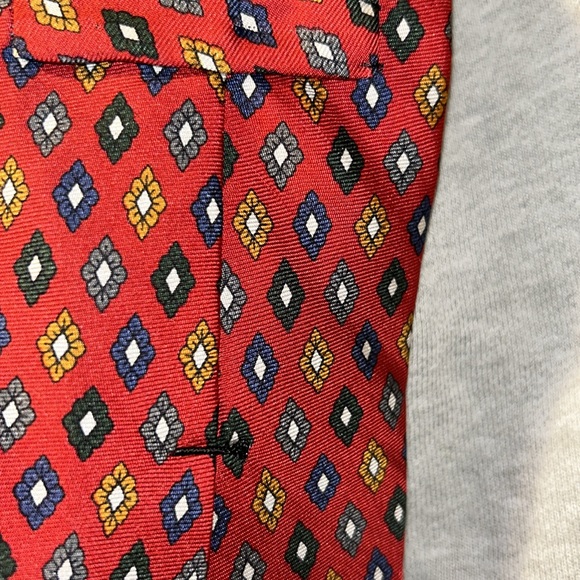 Burberry’s Of London Silk Tie - Picture 5 of 5